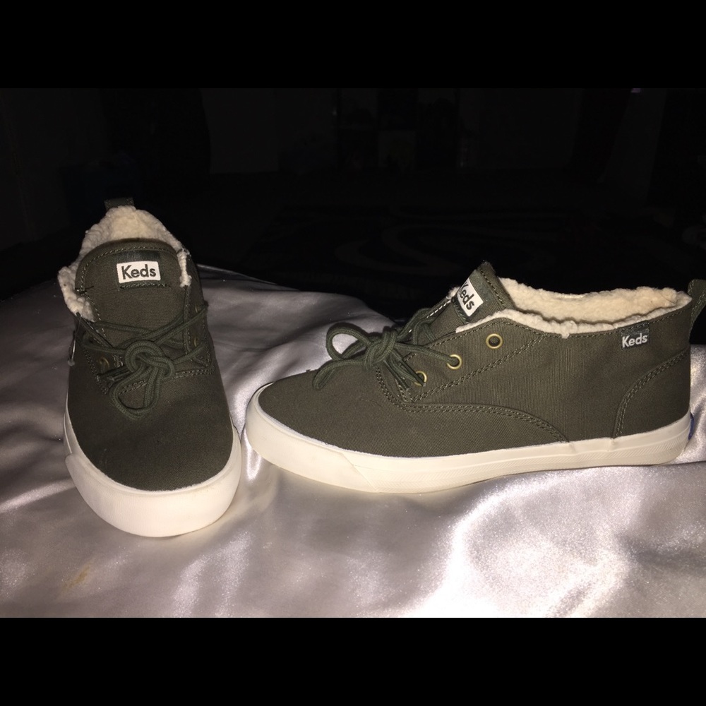 Olive green/army green keds